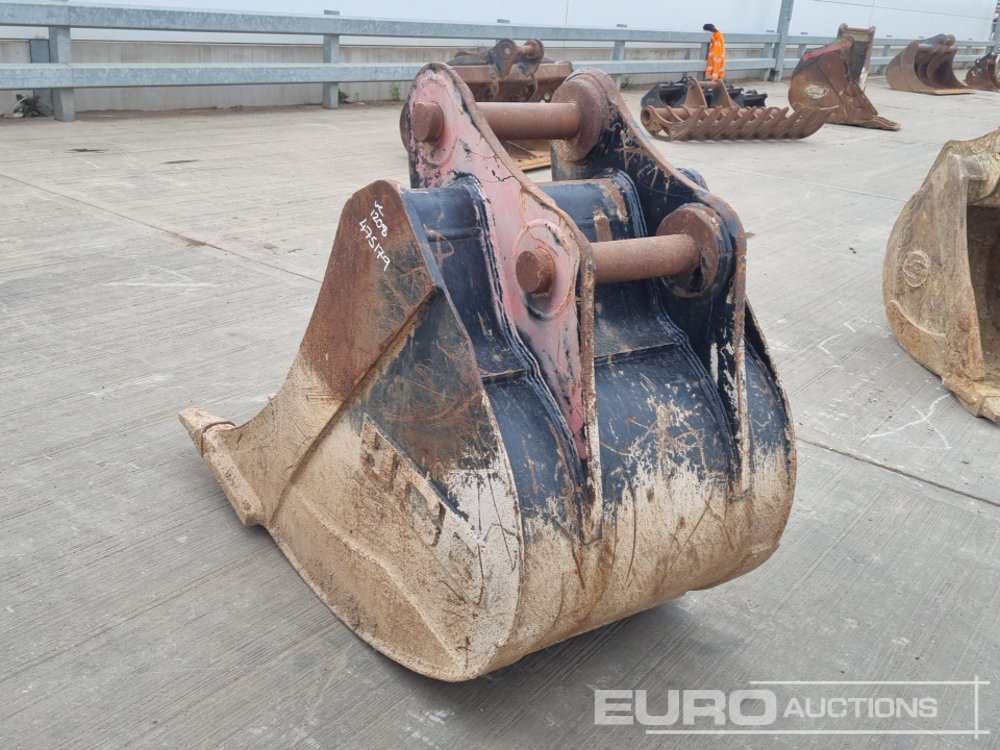 JCB 36" Digging Bucket 80mm Pin to suit 20 Ton Excavator - Lžíce: obrázek 3 JCB 36" Digging Bucket 80mm Pin to suit 20 Ton Excavator - Lžíce: obrázek 3