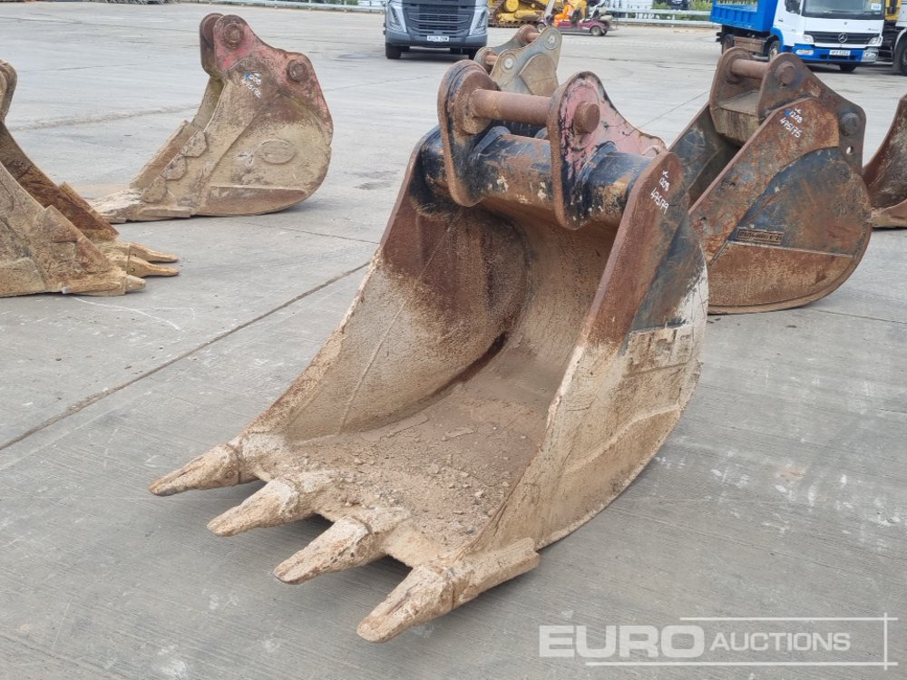 JCB 36" Digging Bucket 80mm Pin to suit 20 Ton Excavator - Lžíce: obrázek 1 JCB 36" Digging Bucket 80mm Pin to suit 20 Ton Excavator - Lžíce: obrázek 1