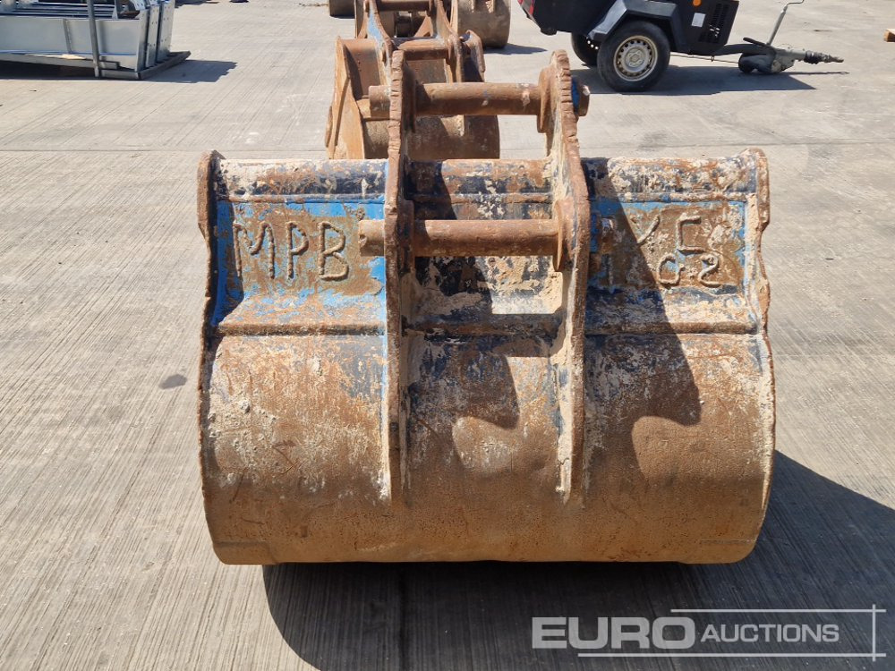 JCB 48" Digging Bucket 65mm Pin to suit 13 Ton Excavator - Lžíce: obrázek 4 JCB 48" Digging Bucket 65mm Pin to suit 13 Ton Excavator - Lžíce: obrázek 4
