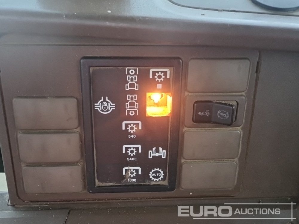 Traktor John Deere 6810: obrázek 34