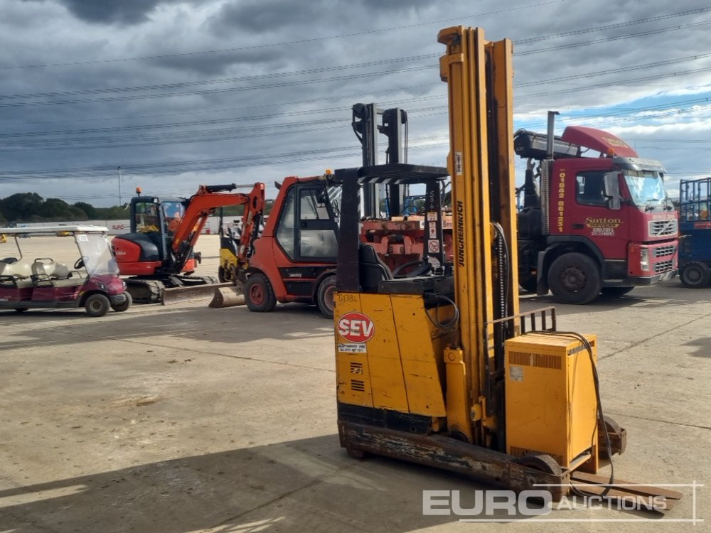 Jungheinrich Electric Side Loader Forklift, 3 Stage Free Lift Mast, Forks, Charger - Vysokozdvižný vozík: obrázek 3 Jungheinrich Electric Side Loader Forklift, 3 Stage Free Lift Mast, Forks, Charger - Vysokozdvižný vozík: obrázek 3
