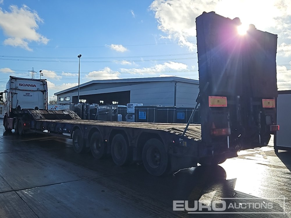 King 4 Axle Step Frame Low Loader Trailer, Neck Ramps, Out Riggers, Rear Steering, Hydraulic Fliptoe Ramps - Podvalníkový návěs: obrázek 4 King 4 Axle Step Frame Low Loader Trailer, Neck Ramps, Out Riggers, Rear Steering, Hydraulic Fliptoe Ramps - Podvalníkový návěs: obrázek 4