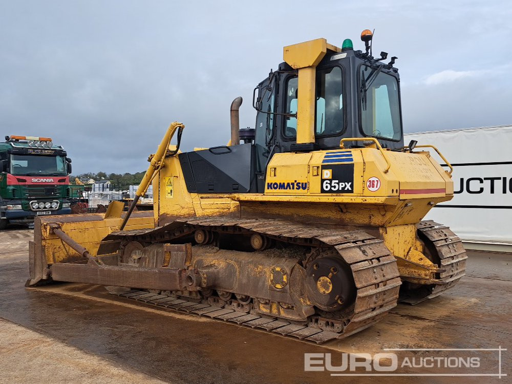 Komatsu D65PX-15 - Buldozer: obrázek 3 Komatsu D65PX-15 - Buldozer: obrázek 3