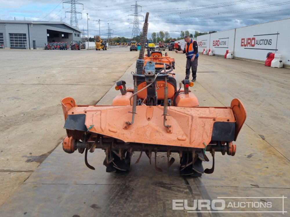 Kubota B1400 - Malotraktor: obrázek 4 Kubota B1400 - Malotraktor: obrázek 4