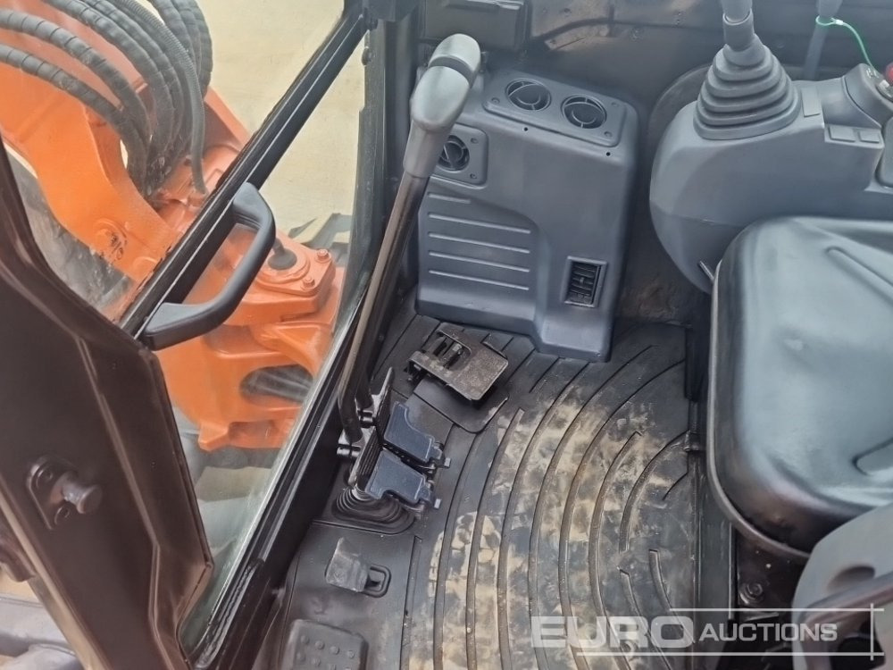 Mini rýpadlo Kubota U55-4: obrázek 35