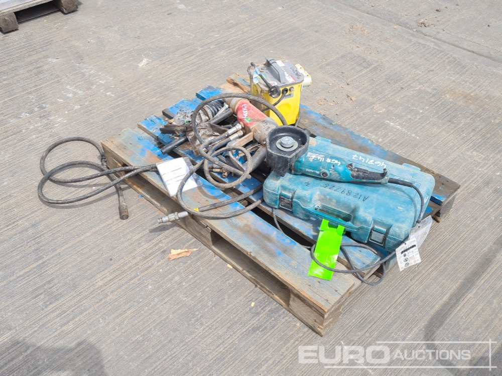 Makita 110Volt Angle Grinder, Makita 110Volt Drill, 110Volt Transformer, Pneumatic Hand Held Breaker, Hydraulic Impact Wrench (2 of) - Stavební zařízení: obrázek 5 Makita 110Volt Angle Grinder, Makita 110Volt Drill, 110Volt Transformer, Pneumatic Hand Held Breaker, Hydraulic Impact Wrench (2 of) - Stavební zařízení: obrázek 5