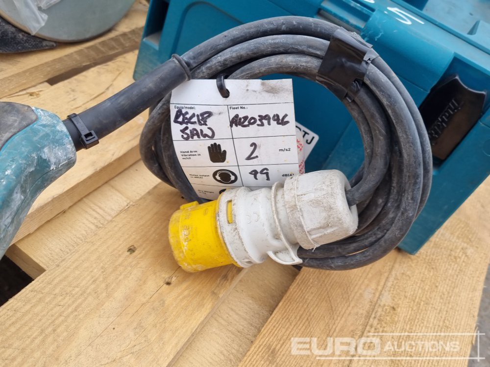 Makita 110Volt Circular Saw, Reciprocating Saw, Battery Powered Drill - Stavební zařízení: obrázek 5 Makita 110Volt Circular Saw, Reciprocating Saw, Battery Powered Drill - Stavební zařízení: obrázek 5