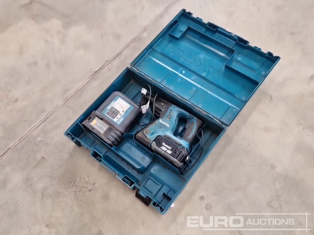 Makita BHR262 36 Volt Cordless Hammer Drill/Breaker, Charger, Battery - Stavební zařízení: obrázek 1 Makita BHR262 36 Volt Cordless Hammer Drill/Breaker, Charger, Battery - Stavební zařízení: obrázek 1