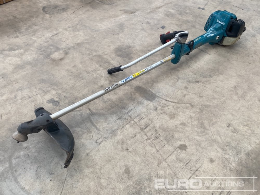 Makita EM4351UH Petrol Strimmer - Stavební zařízení: obrázek 1 Makita EM4351UH Petrol Strimmer - Stavební zařízení: obrázek 1