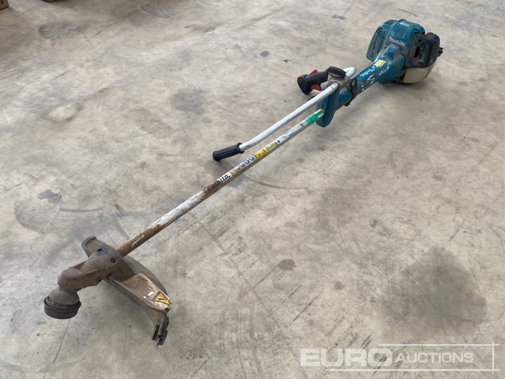 Makita EM4351UH Petrol Strimmer - Stavební zařízení: obrázek 1 Makita EM4351UH Petrol Strimmer - Stavební zařízení: obrázek 1