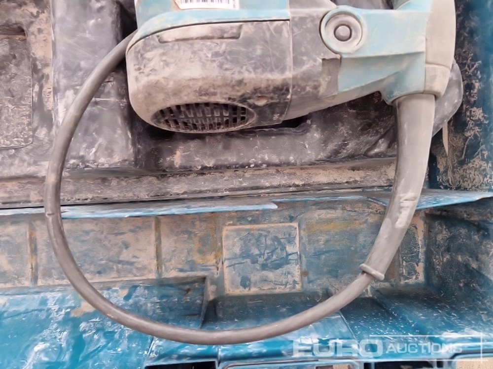 Stavební zařízení Makita HM0871C 110 Volt Hammer Drill/Breaker: obrázek 18