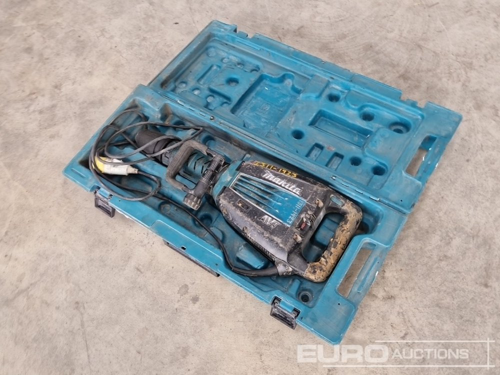 Makita HM1214C - Stavební zařízení: obrázek 1 Makita HM1214C - Stavební zařízení: obrázek 1