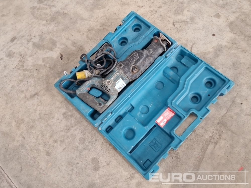 Makita HR3070C 110 Volt Recip Saw - Stavební zařízení: obrázek 3 Makita HR3070C 110 Volt Recip Saw - Stavební zařízení: obrázek 3
