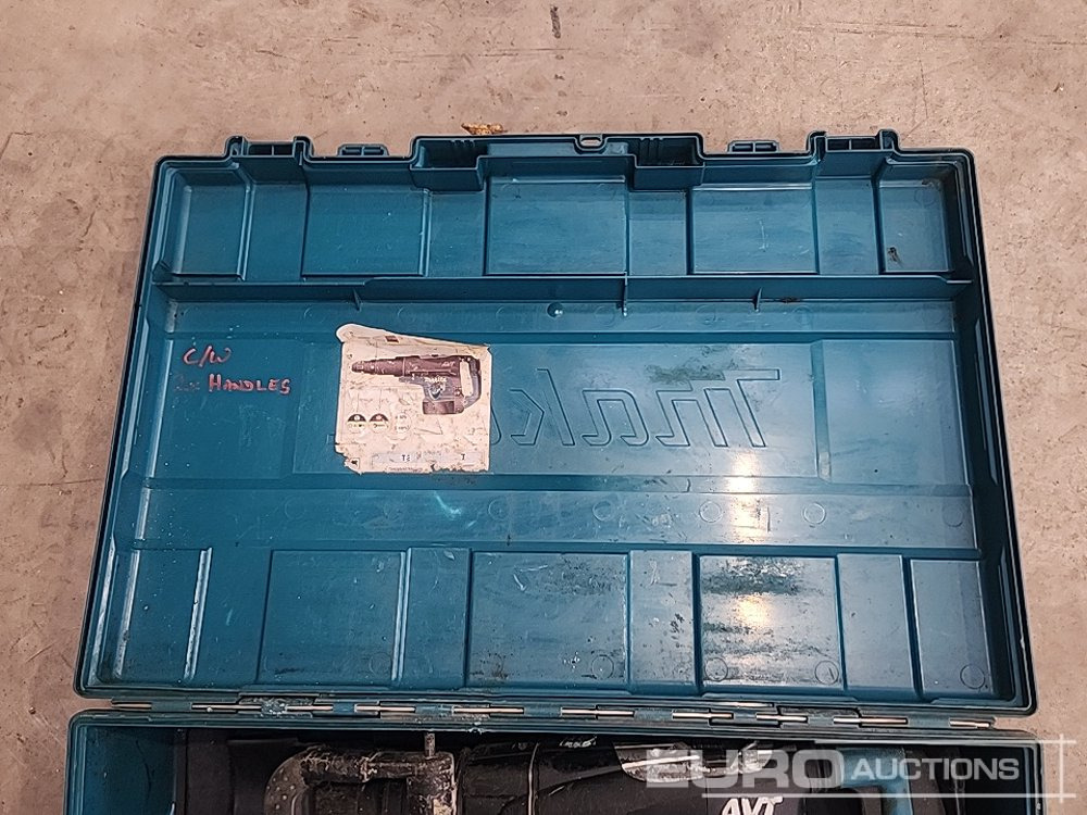 Makita HR4511C 110 Volt Breaker - Stavební zařízení: obrázek 5 Makita HR4511C 110 Volt Breaker - Stavební zařízení: obrázek 5