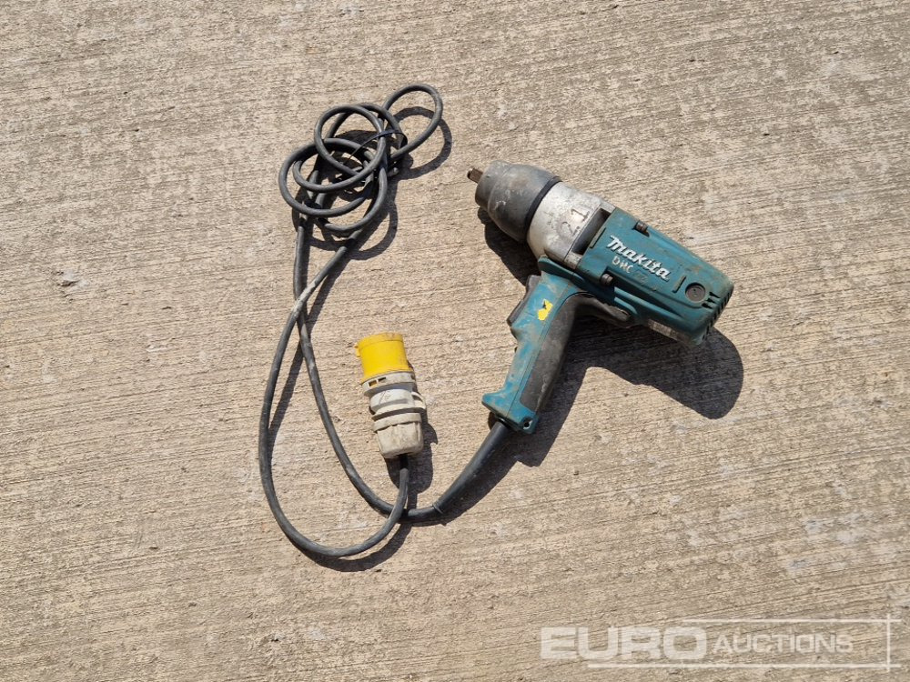 Makita TW035 110 Volt Impact Wrench - Stavební zařízení: obrázek 3 Makita TW035 110 Volt Impact Wrench - Stavební zařízení: obrázek 3
