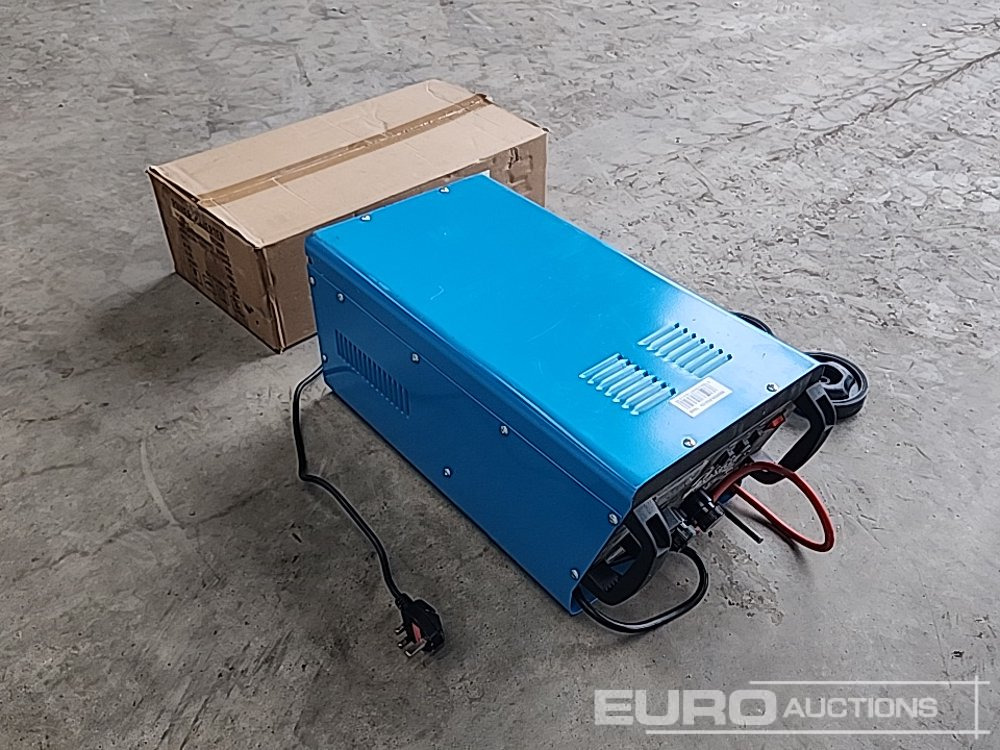 Maranello 530 12/24 Volt Battery Charger & Neilsen 3500W Power Inverter (2 of) - Vybavení garáže/ Dílny: obrázek 2 Maranello 530 12/24 Volt Battery Charger & Neilsen 3500W Power Inverter (2 of) - Vybavení garáže/ Dílny: obrázek 2