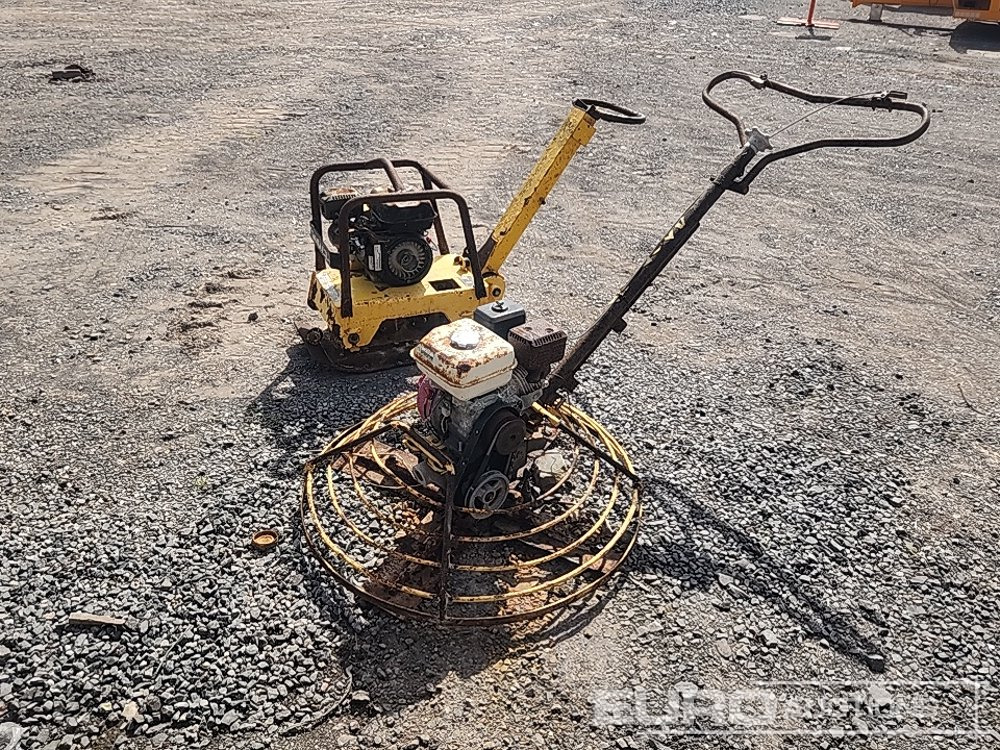 Masalta Petrol Power Float & Compaction Plate, Honda Engine (Spares)(2 of) - Technika pro ukládaní asfaltu: obrázek 1 Masalta Petrol Power Float & Compaction Plate, Honda Engine (Spares)(2 of) - Technika pro ukládaní asfaltu: obrázek 1