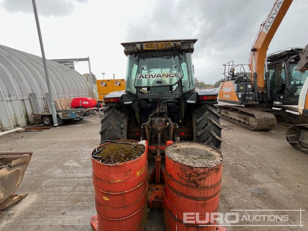 Massey Ferguson 6120 - Traktor: obrázek 4 Massey Ferguson 6120 - Traktor: obrázek 4