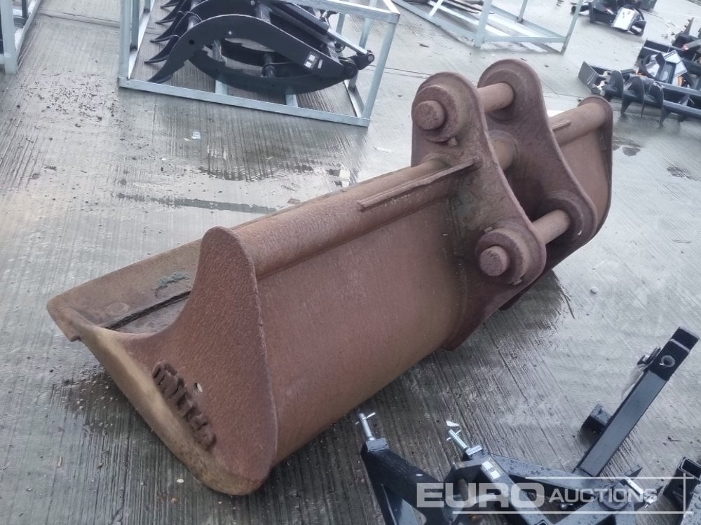 Miller 84" Ditching Bucket 80mm Pin to suit 20 Ton Excavator - Lžíce: obrázek 3 Miller 84" Ditching Bucket 80mm Pin to suit 20 Ton Excavator - Lžíce: obrázek 3