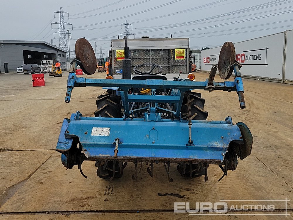 Mitsubishi D2350 - Malotraktor: obrázek 4 Mitsubishi D2350 - Malotraktor: obrázek 4
