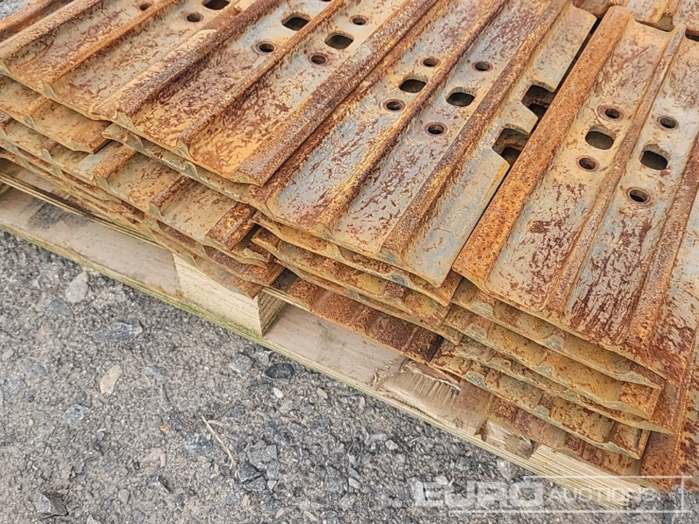 Náhradní díly Pallet of 380mm Pads to suit Excavator: obrázek 9
