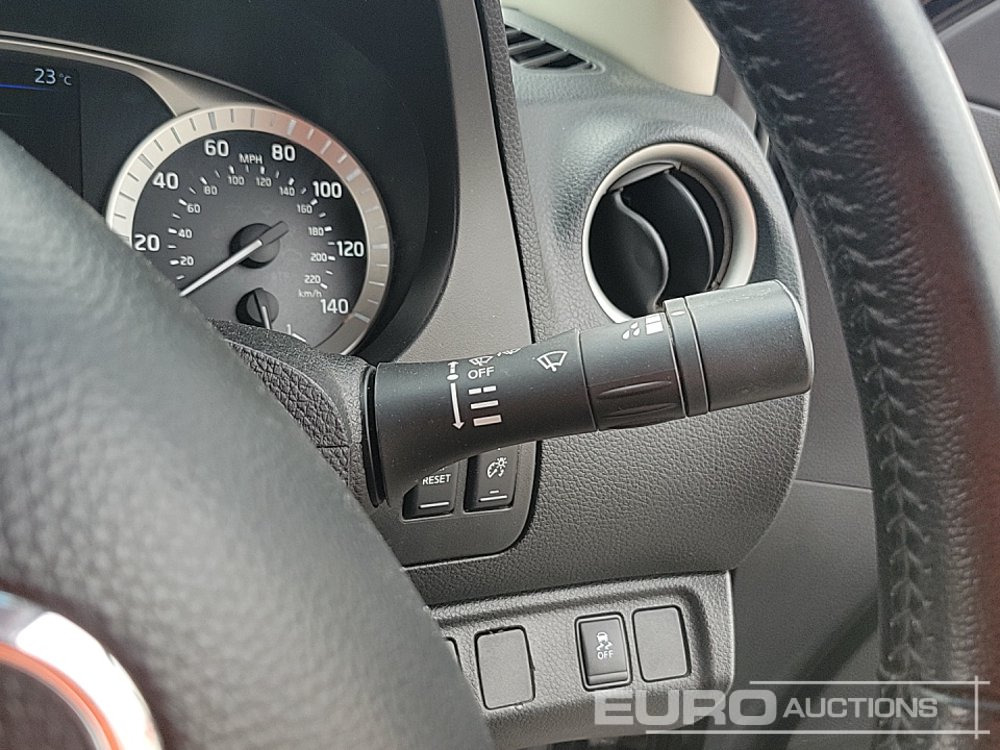 Pick-up Nissan Navara: obrázek 41