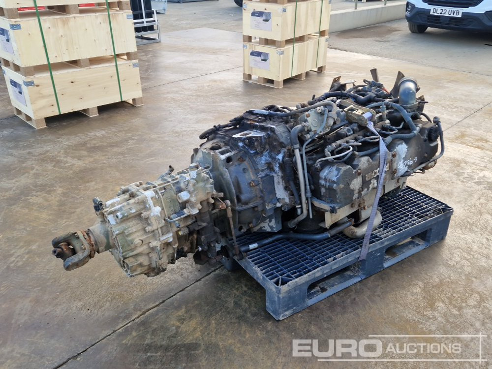 Paccar 6 Cylinder Engine, Gearbox - Motor: obrázek 1 Paccar 6 Cylinder Engine, Gearbox - Motor: obrázek 1