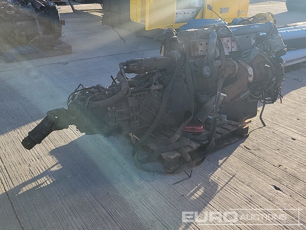 Paccar 6 Cylinder Engine, Gearbox - Motor: obrázek 5 Paccar 6 Cylinder Engine, Gearbox - Motor: obrázek 5