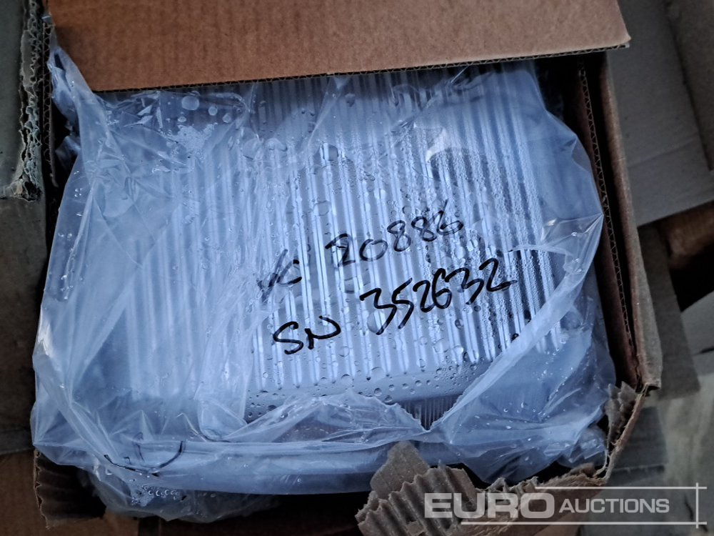 Pallet of 240v Lights - Stavební zařízení: obrázek 5 Pallet of 240v Lights - Stavební zařízení: obrázek 5