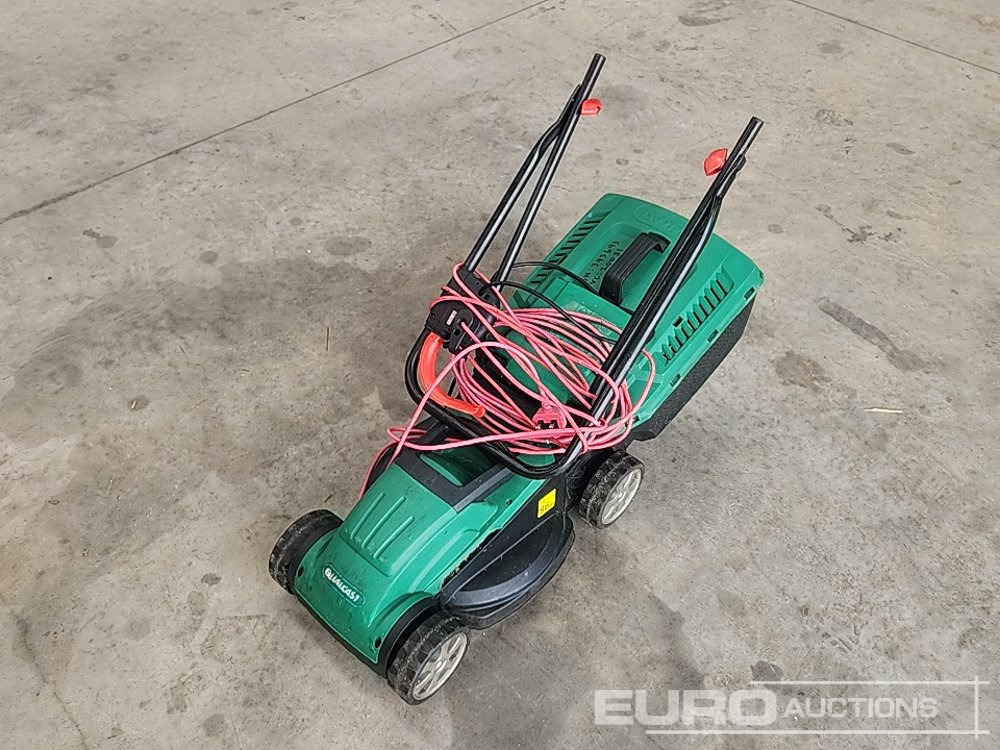 Qualcast Electric Lawnmower - Vybavení garáže/ Dílny: obrázek 1 Qualcast Electric Lawnmower - Vybavení garáže/ Dílny: obrázek 1