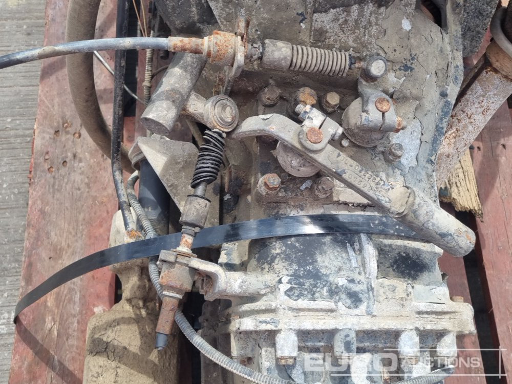 Motor Renault 4 Cylinder Engine, Gearbox: obrázek 10