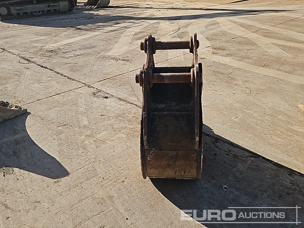 Rhinox 18" Digging Bucket 65mm Pin to suit 13 Ton Excavator - Lžíce: obrázek 4 Rhinox 18" Digging Bucket 65mm Pin to suit 13 Ton Excavator - Lžíce: obrázek 4