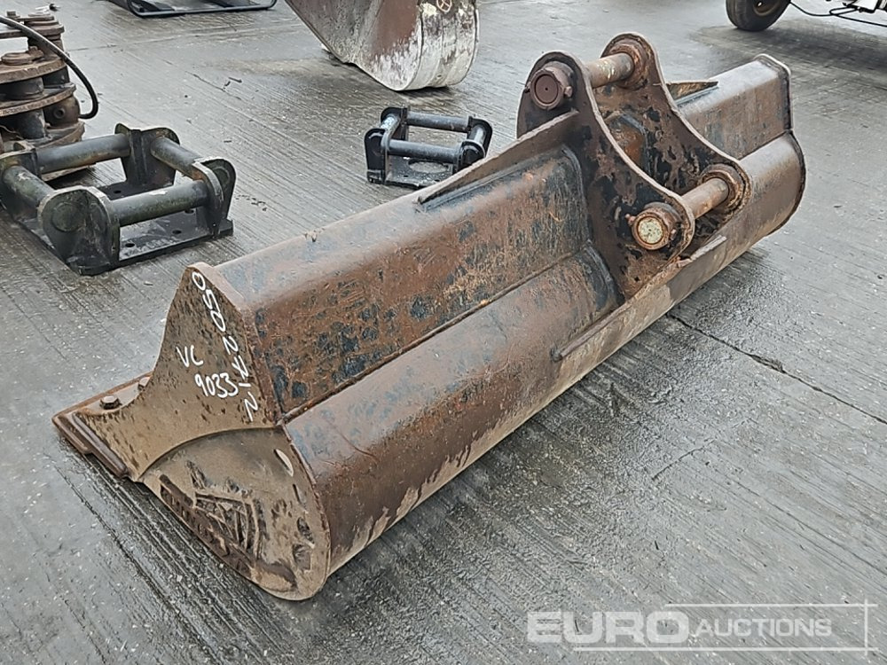 Rhinox 72" Ditching Bucket 50mm Pin to suit 6-8 Ton Excavator - Lžíce: obrázek 3 Rhinox 72" Ditching Bucket 50mm Pin to suit 6-8 Ton Excavator - Lžíce: obrázek 3