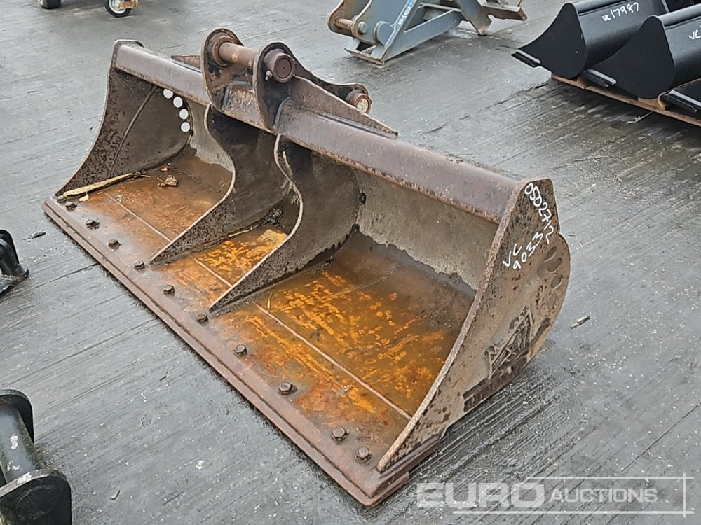 Rhinox 72" Ditching Bucket 50mm Pin to suit 6-8 Ton Excavator - Lžíce: obrázek 1 Rhinox 72" Ditching Bucket 50mm Pin to suit 6-8 Ton Excavator - Lžíce: obrázek 1