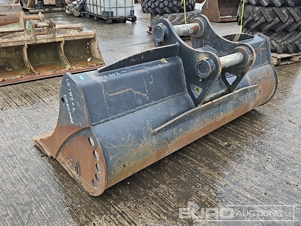 Rhinox 84" Ditching Bucket 80mm Pin to suit 20 Ton Excavator - Lžíce: obrázek 5 Rhinox 84" Ditching Bucket 80mm Pin to suit 20 Ton Excavator - Lžíce: obrázek 5