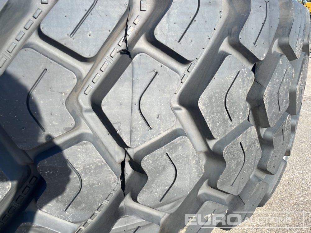 Rockbuster 29.5R25 TL E-4 Tyre to Suit Wheel Loader/Dump Truck (2 of) - Pneumatiky: obrázek 5 Rockbuster 29.5R25 TL E-4 Tyre to Suit Wheel Loader/Dump Truck (2 of) - Pneumatiky: obrázek 5