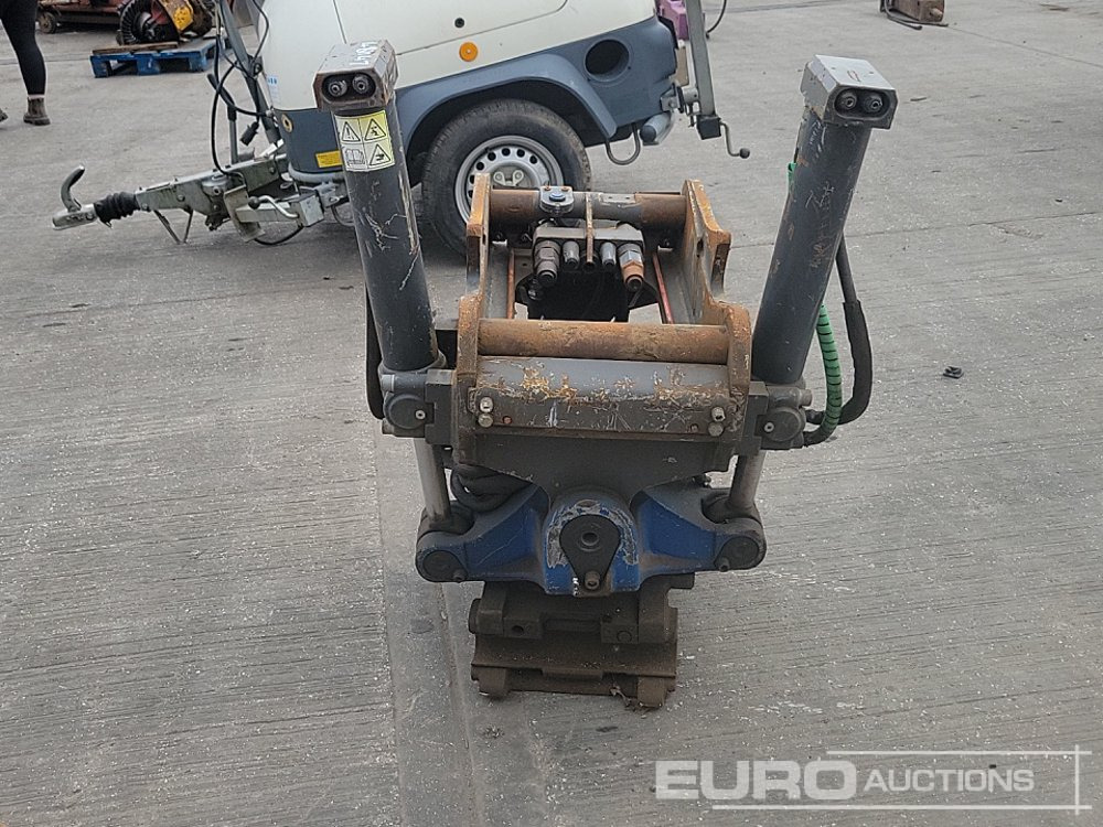SMP Hydraulic Tilt Rotator QH 60mm Pin to suit 10 Ton Excavator - Rychloupínací: obrázek 2 SMP Hydraulic Tilt Rotator QH 60mm Pin to suit 10 Ton Excavator - Rychloupínací: obrázek 2
