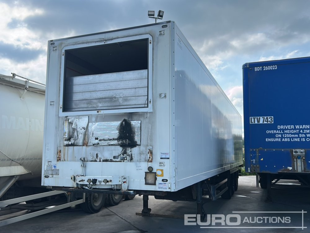 Schmitz Cargobull SKO24/L 45' Tri Axle Fridge Trailer (No Equipment) - Skříňový návěs: obrázek 1 Schmitz Cargobull SKO24/L 45' Tri Axle Fridge Trailer (No Equipment) - Skříňový návěs: obrázek 1