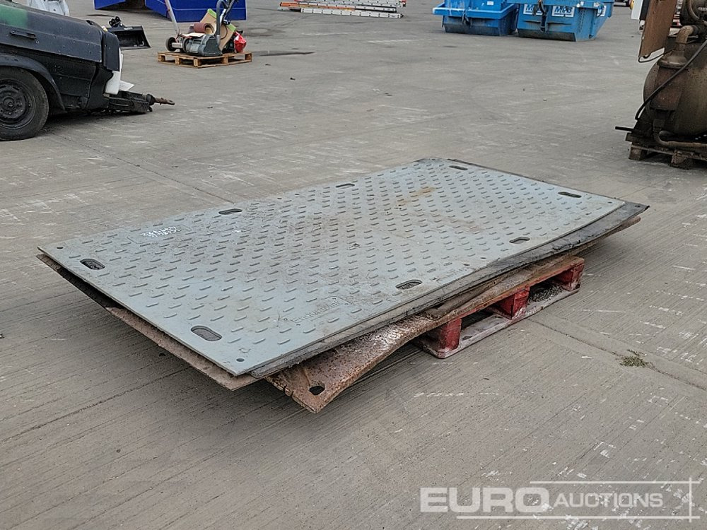 Selection of Road Plates (1 Pallet of) - Stavební zařízení: obrázek 1 Selection of Road Plates (1 Pallet of) - Stavební zařízení: obrázek 1