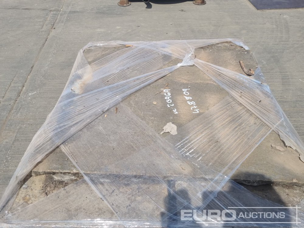 Selection of Various Size Reclaimed Stone Slabs (2 Pallers of) - Stavební zařízení: obrázek 5 Selection of Various Size Reclaimed Stone Slabs (2 Pallers of) - Stavební zařízení: obrázek 5