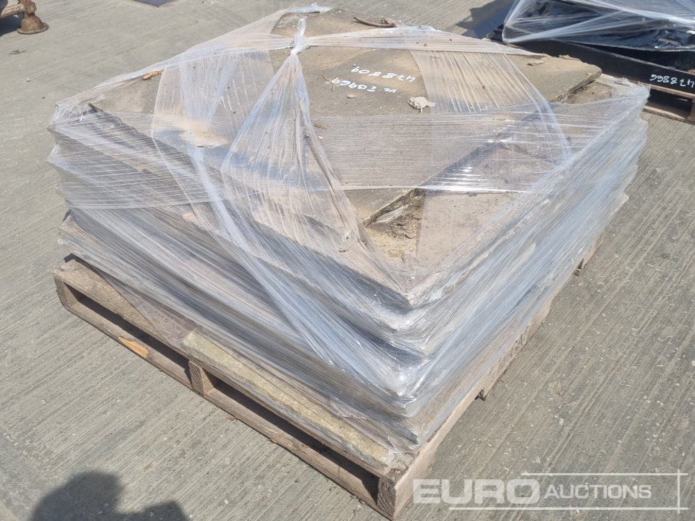 Selection of Various Size Reclaimed Stone Slabs (2 Pallers of) - Stavební zařízení: obrázek 4 Selection of Various Size Reclaimed Stone Slabs (2 Pallers of) - Stavební zařízení: obrázek 4