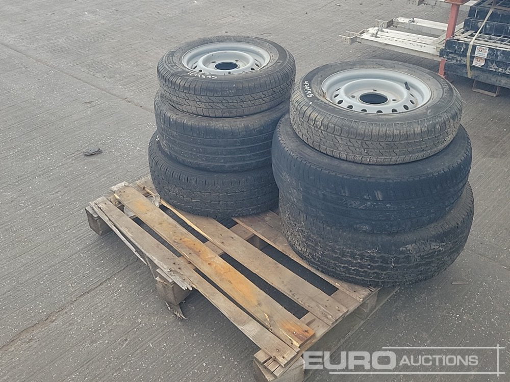 Selection of Various Sized Tyres& Rims (6 of) - Pneumatiky: obrázek 2 Selection of Various Sized Tyres& Rims (6 of) - Pneumatiky: obrázek 2
