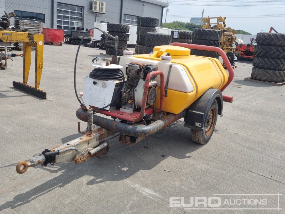 Single Axle Plastic Water Bowser, Yanmar Pressure Washer - Vapka: obrázek 1 Single Axle Plastic Water Bowser, Yanmar Pressure Washer - Vapka: obrázek 1