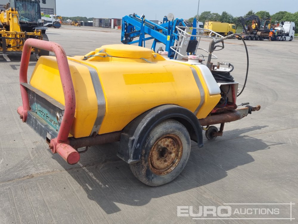 Single Axle Plastic Water Bowser, Yanmar Pressure Washer - Vapka: obrázek 5 Single Axle Plastic Water Bowser, Yanmar Pressure Washer - Vapka: obrázek 5