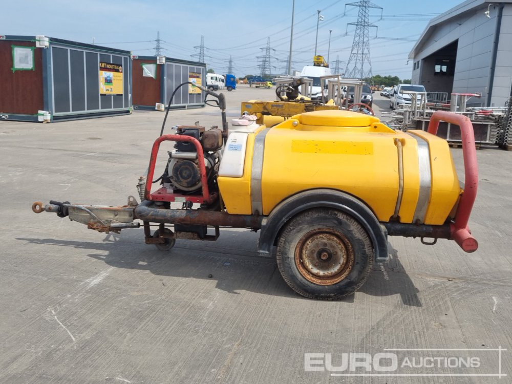 Single Axle Plastic Water Bowser, Yanmar Pressure Washer - Vapka: obrázek 2 Single Axle Plastic Water Bowser, Yanmar Pressure Washer - Vapka: obrázek 2