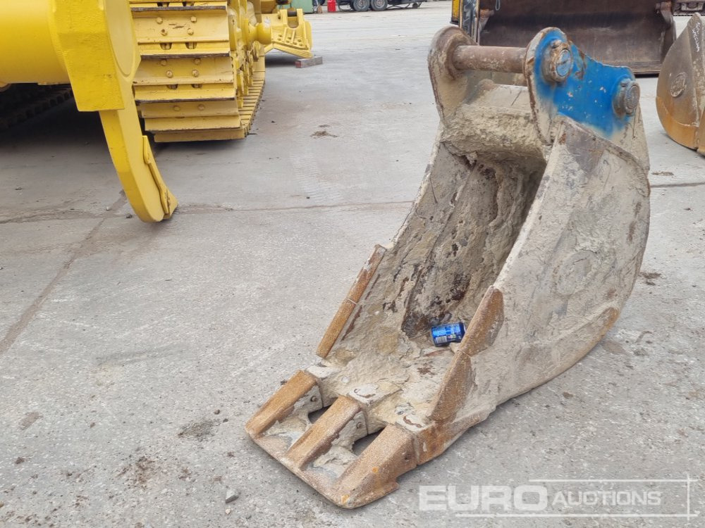 Strickland 18" Digging Bucket 65mm Pin to suit 13 Ton Excavator - Lžíce: obrázek 1 Strickland 18" Digging Bucket 65mm Pin to suit 13 Ton Excavator - Lžíce: obrázek 1