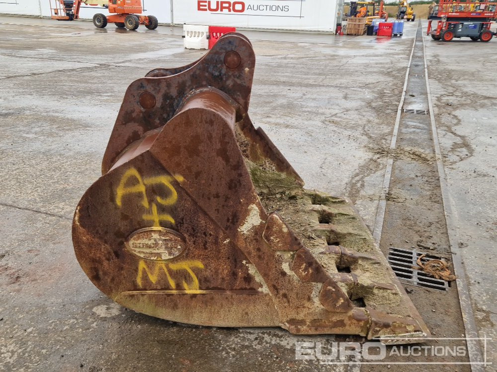 Lžíce Strickland 60" Digging Bucket 80mm Pin to suit 20 Ton Excavator: obrázek 6