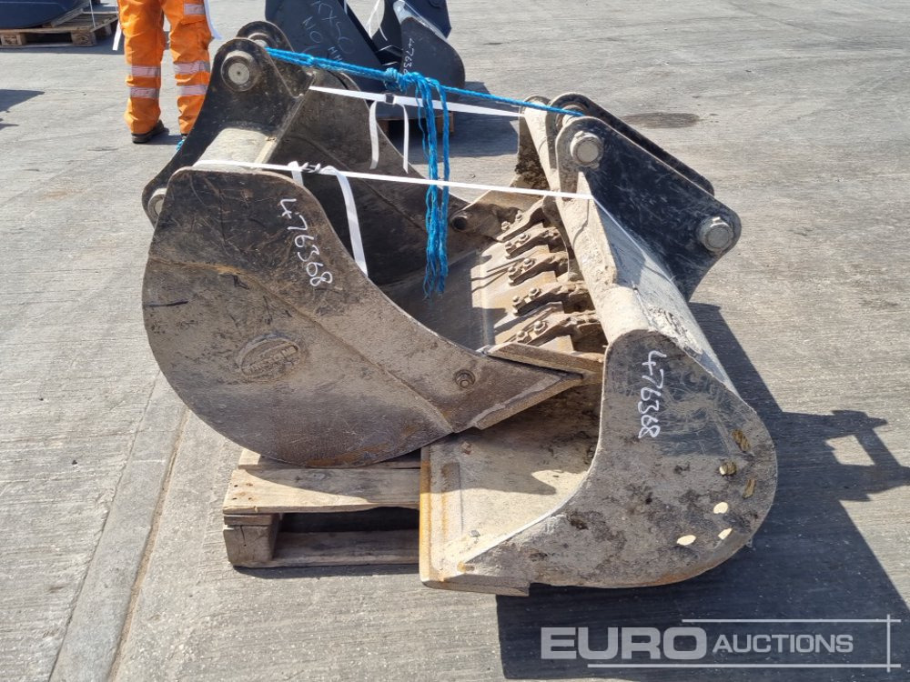 Strickland 60" Ditching, 36" Digging Bucket 45mm Pin to suit 4-6 Ton Excavator - Lžíce: obrázek 2 Strickland 60" Ditching, 36" Digging Bucket 45mm Pin to suit 4-6 Ton Excavator - Lžíce: obrázek 2
