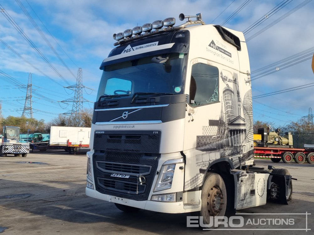 2017 Volvo 6x2 Mid Lift, 3 Way Camera, A/C, Automatic Gearbox - Tahač: obrázek 1 2017 Volvo 6x2 Mid Lift, 3 Way Camera, A/C, Automatic Gearbox - Tahač: obrázek 1