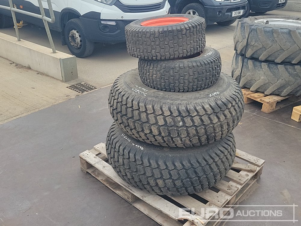 Titan 13.6-16 Tyre & Rim (2 of), Maxxis 24x8.50-12 Tyre & Rim (2 of) - Pneumatiky: obrázek 3 Titan 13.6-16 Tyre & Rim (2 of), Maxxis 24x8.50-12 Tyre & Rim (2 of) - Pneumatiky: obrázek 3